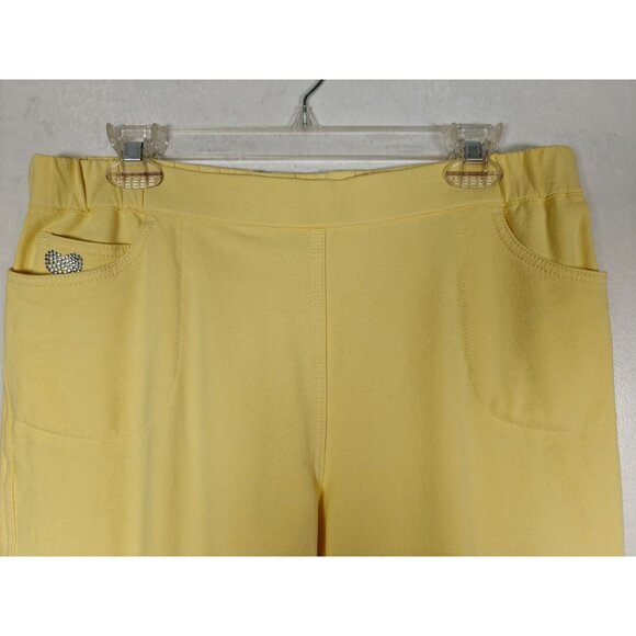 DreamJeannes Quacker Factory  Womens M Yellow Pull On Crop Capri Pants - Picture 2 of 10